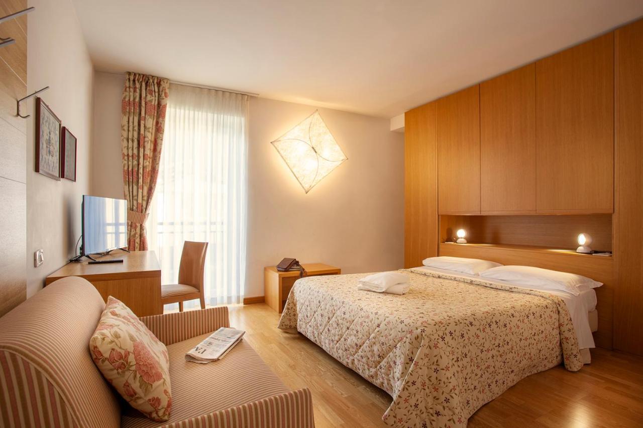 Hotel Romanda Levico Terme Zewnętrze zdjęcie